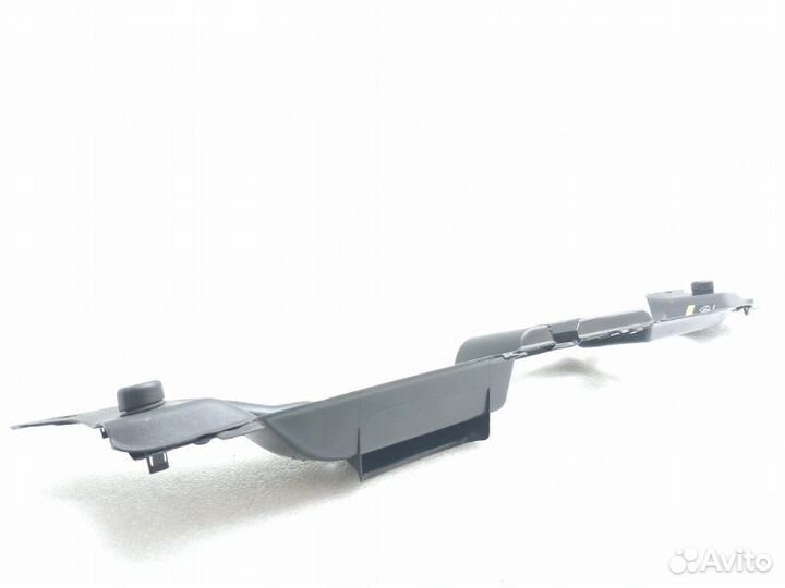 Кожух замка капота Volvo V50 MW20 1.6 2009