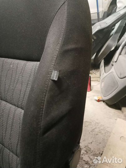 Передние сиденья skoda octavia a5