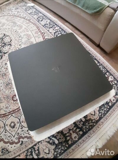 Sony playstation 4 PS4 slim 1tb 4 геймпада
