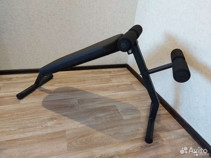 Скамья - тренажёр пресса и мышц спины