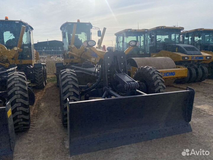 Автогрейдер XCMG GR215A, 2023