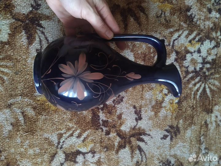 Глиняный кувшин