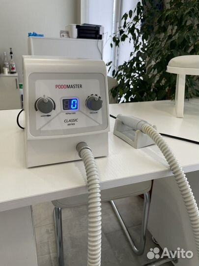 Аппарат для педикюра с пылесосом