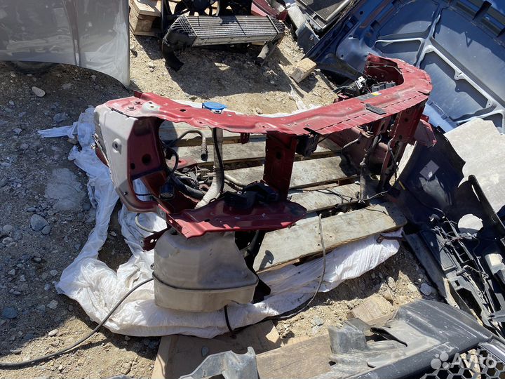 Панель передняя и другое Land Rover frilandar 2