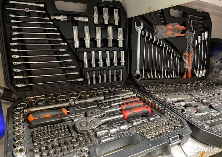 Набор инструментов в кейсе