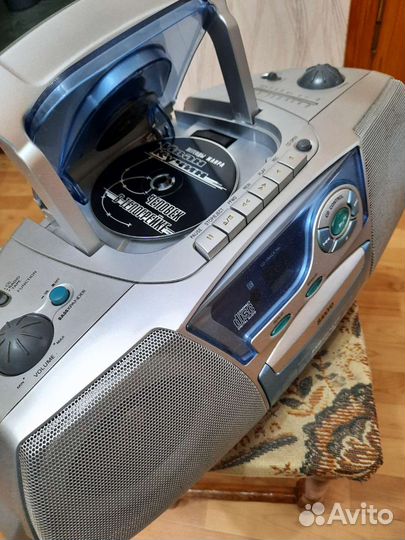 Магнитофон sanyo