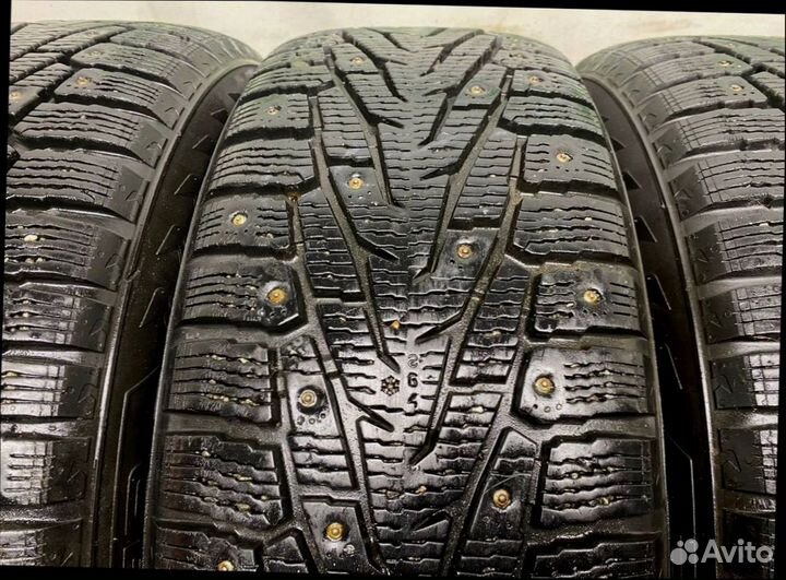 Nokian Tyres Hakkapeliitta 7 SUV 235/65 R17