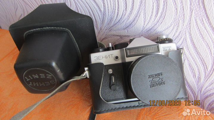 Пленочный фотоаппарат зенит