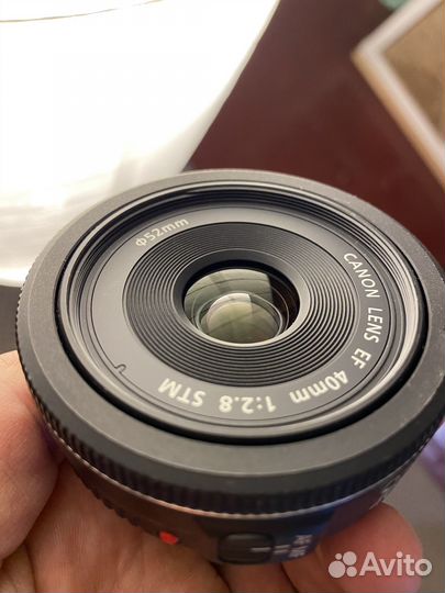 Объектив Canon EF 40mm f2,8 STM