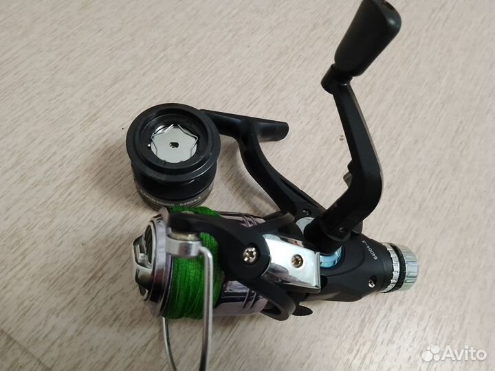 Катушка рыболовная с байтранером rapid3000B