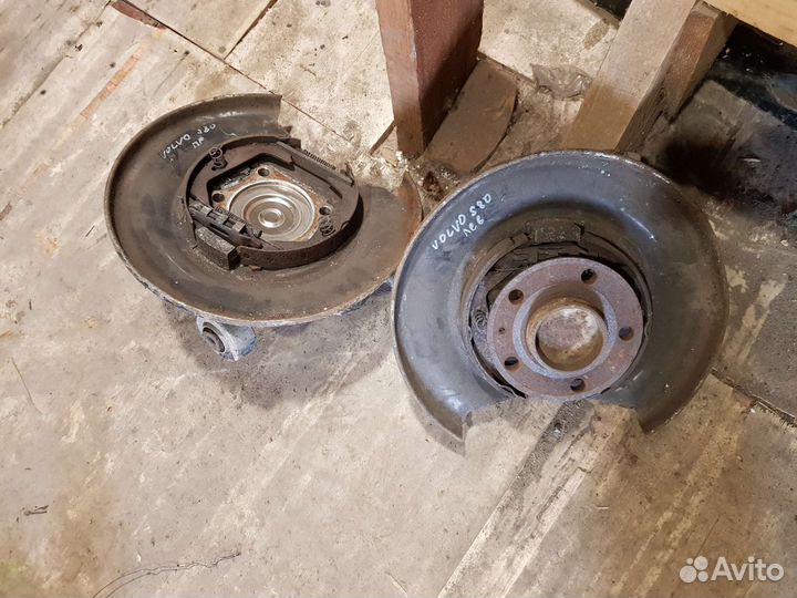 Кулак задний Volvo s80