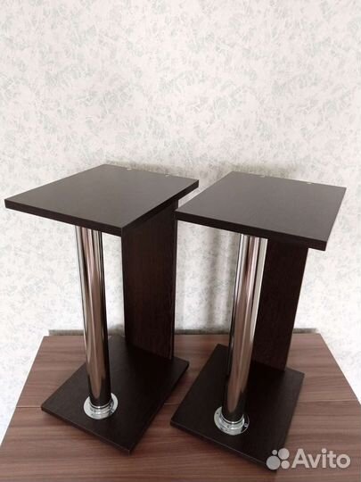 Напольные стойки для акустических систем