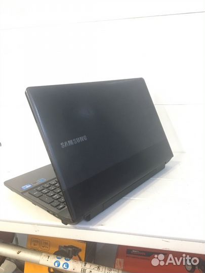 Ноутбук Samsung 300e