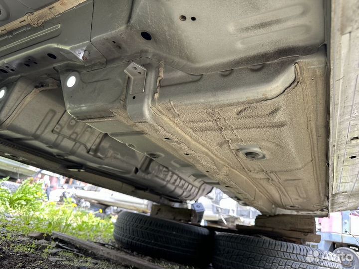 Кузов Lancer Wagon без ржавчины. Б/П по РФ. 2WD