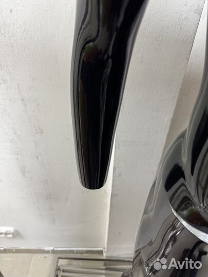 Манекен мужской 190 см.,черный, без руки