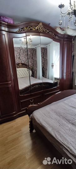 Спальный гарнитур бу