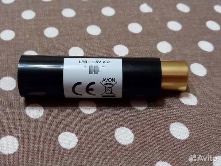 Пинцет для бровей с подсветкой