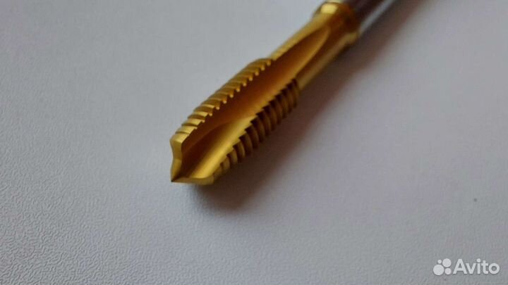 Метчик М10х1.5 с нитрид титановым покрытием Гюринг