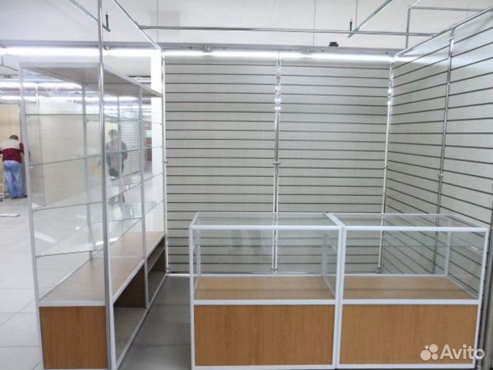 Витрины и прилавки для магазина
