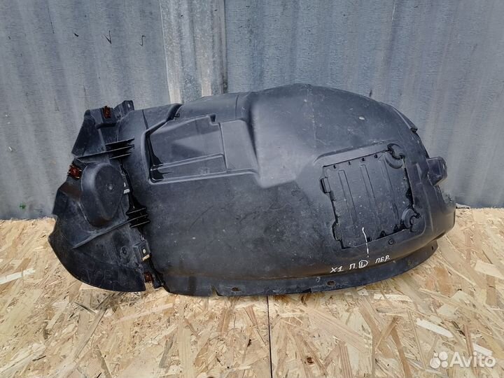 BMW X1 E84 Подкрылок передний левый оригинал