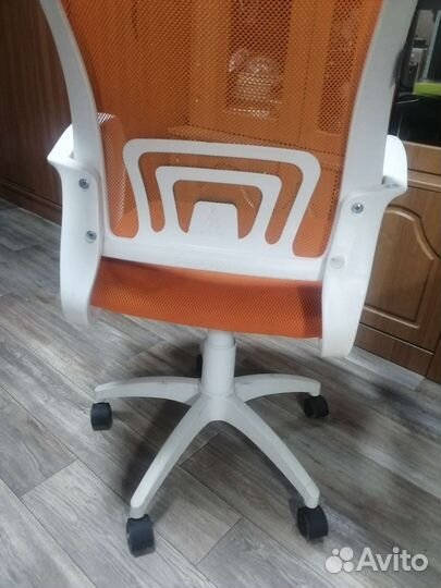Компьютерное кресло бу