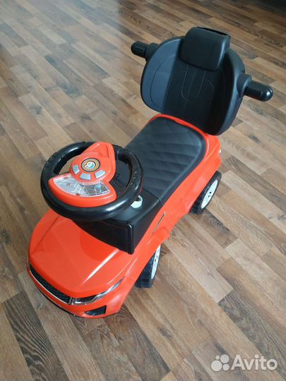 Детская машинка каталка с ручкой