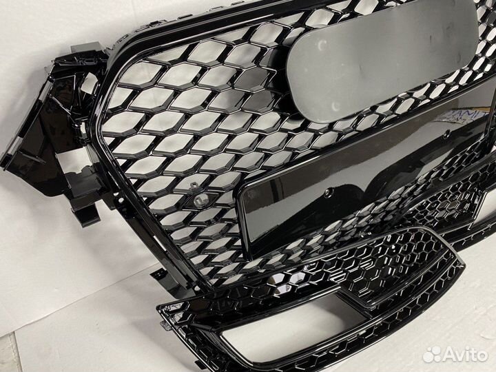 Решетка RS Audi A4 B8+ рестайлинг вставки птф