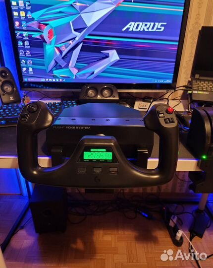 Джойстик для авиасимуляторов logitech yoke system