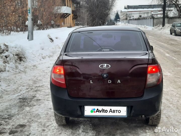 LADA Granta 1.6 AT, 2012, 200 000 км