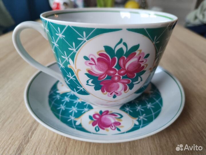 Чайный бокал-гигант с блюдцем Дулево