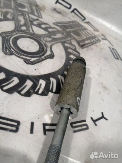 Втулка распорная задняя Audi A4 (B8, 8k5) 2007-20