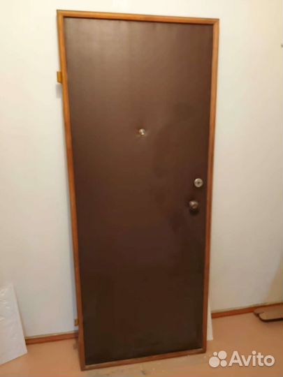 Дверь входная металлическая