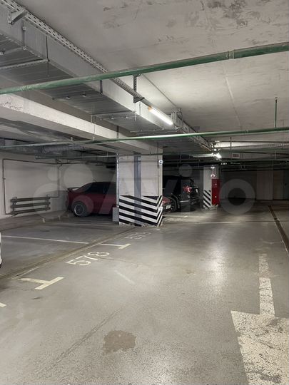 Машиноместо, 14 м²