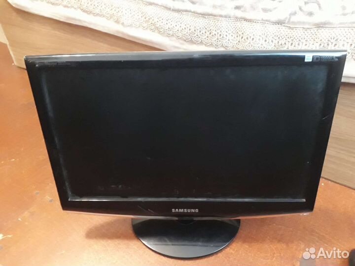 Монитор Samsung 21 дюйм