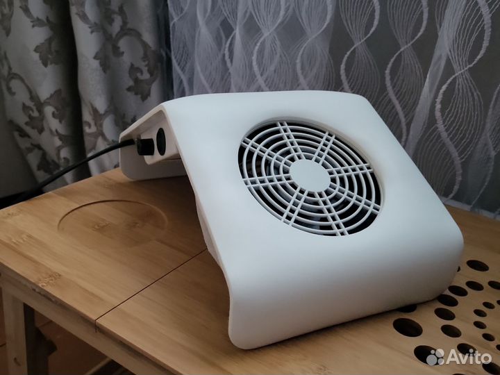 Вытяжка для маникюра