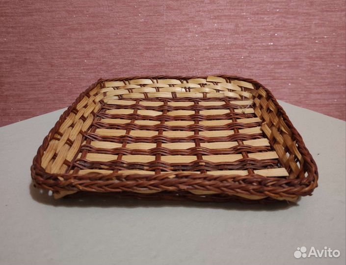 Хлебница плетеная