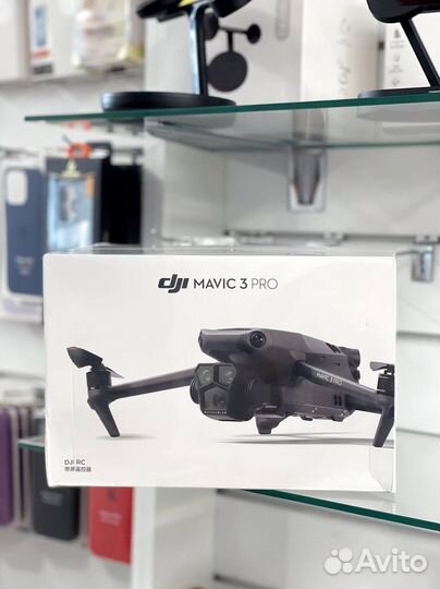 Квадрокоптер DJI Mavic 3 Pro (RC) / новый