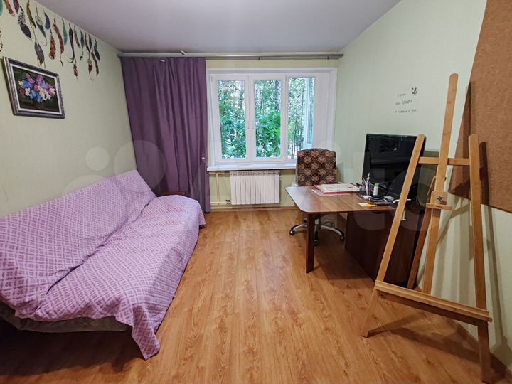 2-к. квартира, 43 м², 3/9 эт.