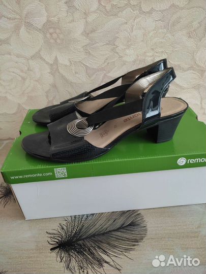 Босоножки remonte 42р