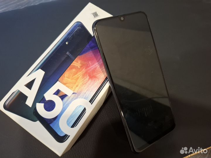 Samsung Galaxy A50, 4/64 ГБ