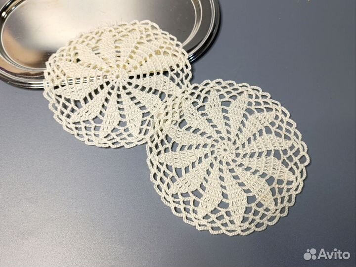 Салфетка новая 2 шт ажурная ручная работа