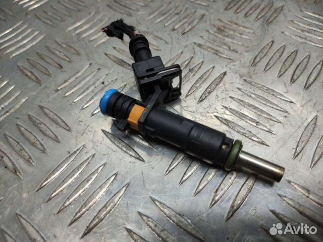 Форсунка Opel Zafira B 1.8 2007