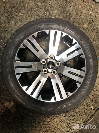 Колеса летние Mitsubishi R18 5x114,3