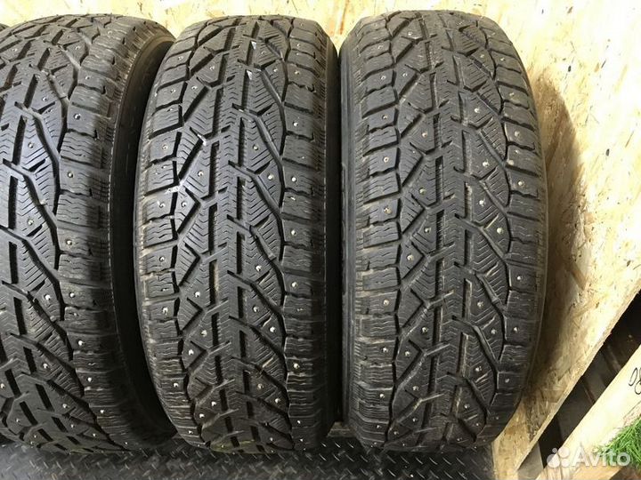 Tigar SUV Ice 215/60 R17 100T