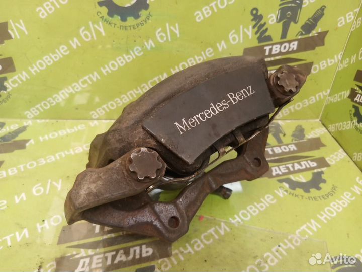 Суппорт передний правый Mercedes-Benz C207 E-Coupe