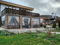 стиз новый год чтучиьбся в двкри. женщина на природе. прошлое должно оставаться в прошлом. вера в лучшее будущее. радость жизни природа.