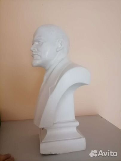 Бюст ленина