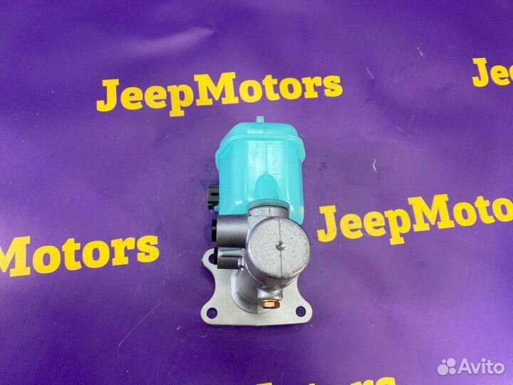 Главный тормозной цилиндр Toyota Hilux Surf LN130