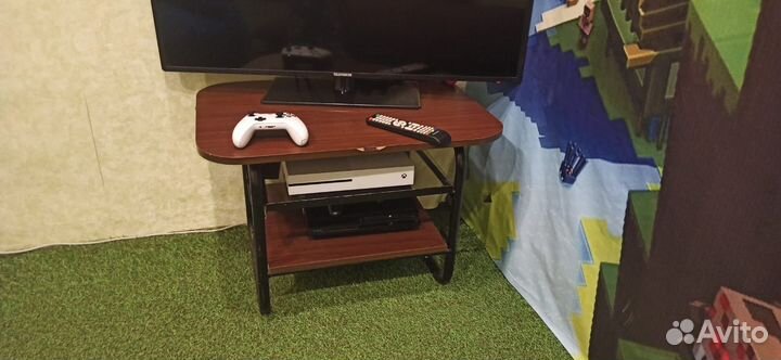 Журнальный столик