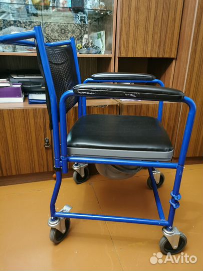 Инвалидное кресло